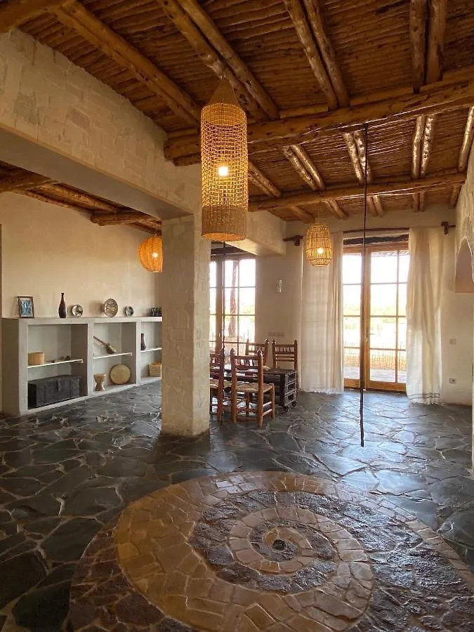 Farm Villa With Pets Εσαουίρα