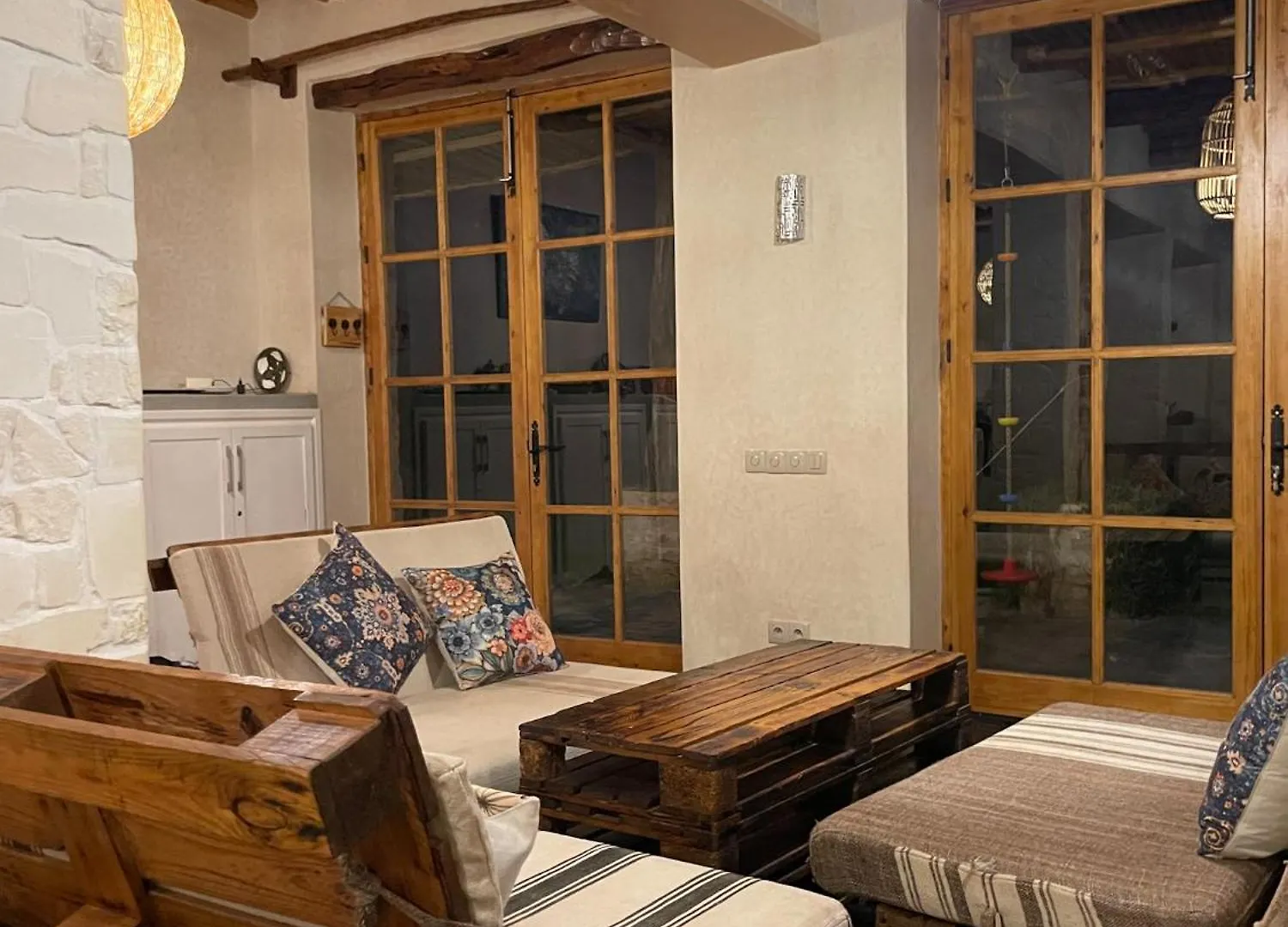 Farm Villa With Pets Εσαουίρα